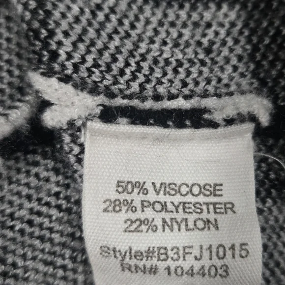 Houndstooth Cardigan - Picture 5 of 5